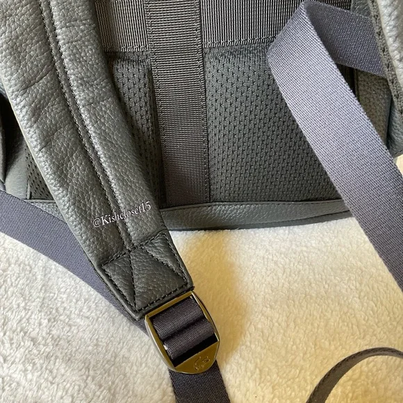 NWOT Lacoste Men's Altitude Genuine Cow Leather Flap Backpack - Picture 12 of 16